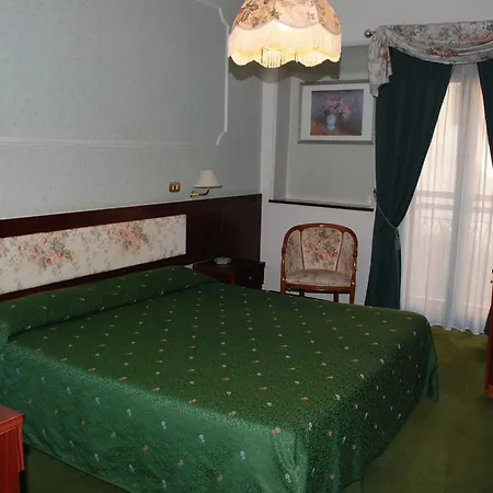 Hotel Royal 3*